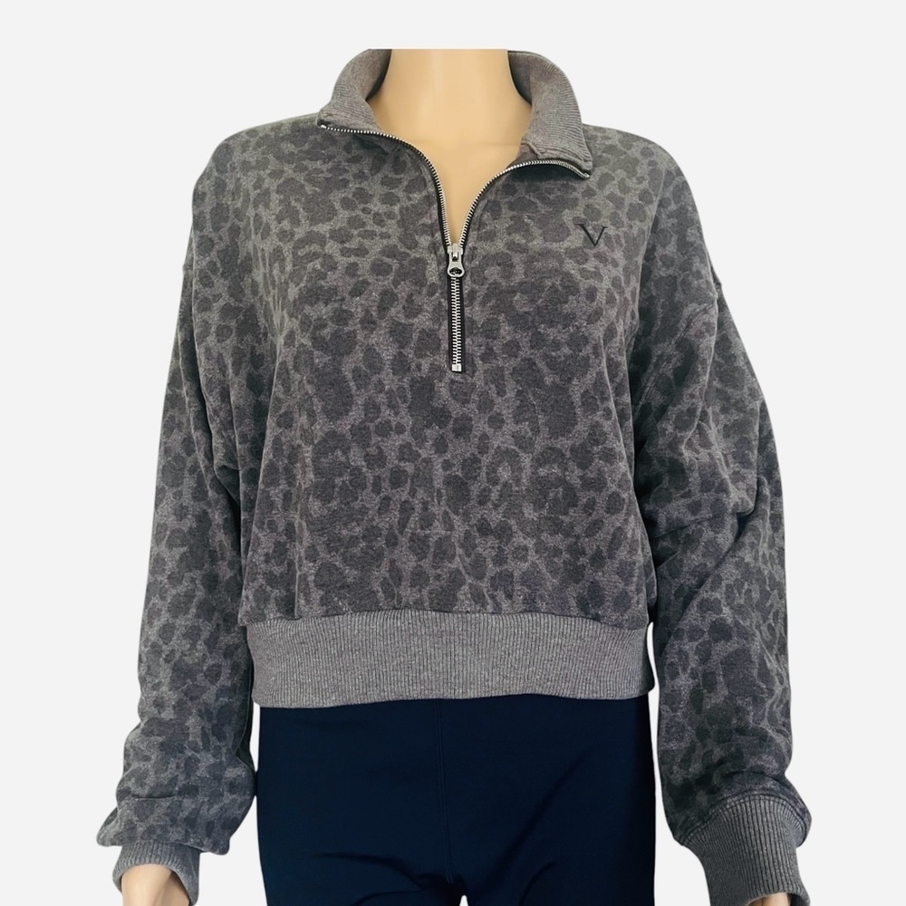 Victoria's Secret boxy cropped Gray Leopard Print Pullover half zipper Women L